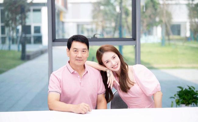 在人工智能时代，无人驾驶汽车发生事故时，谁应当承担责任？游戏画面